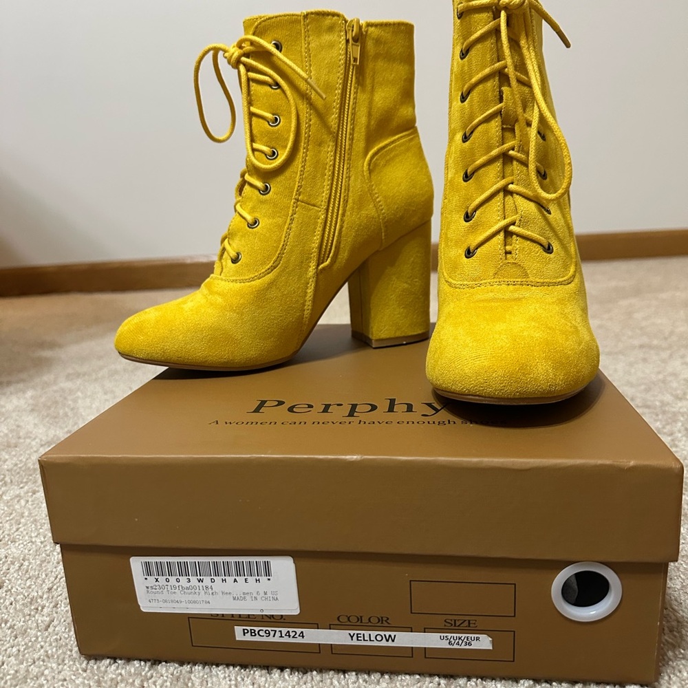 Perphy Vibrant Yellow Lace-Up Round Tod Boots